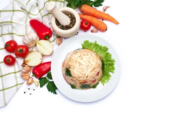 Čerstvo pripravené jedlo na stole